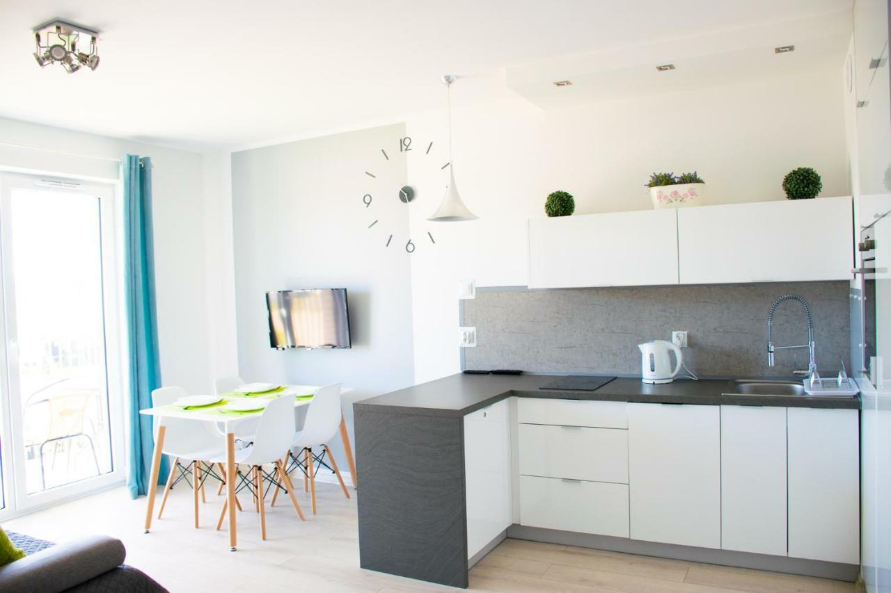 Grey & White Pogodne Apartman Kołobrzeg Kültér fotó