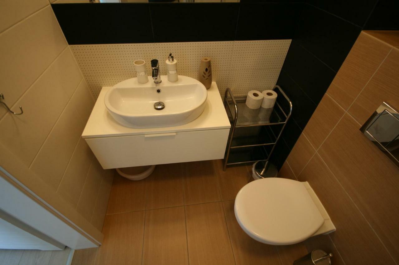 Grey & White Pogodne Apartman Kołobrzeg Kültér fotó